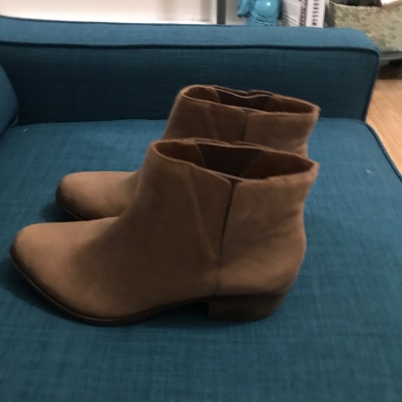 Lucky brand toffee booties - Picture 2 of 4